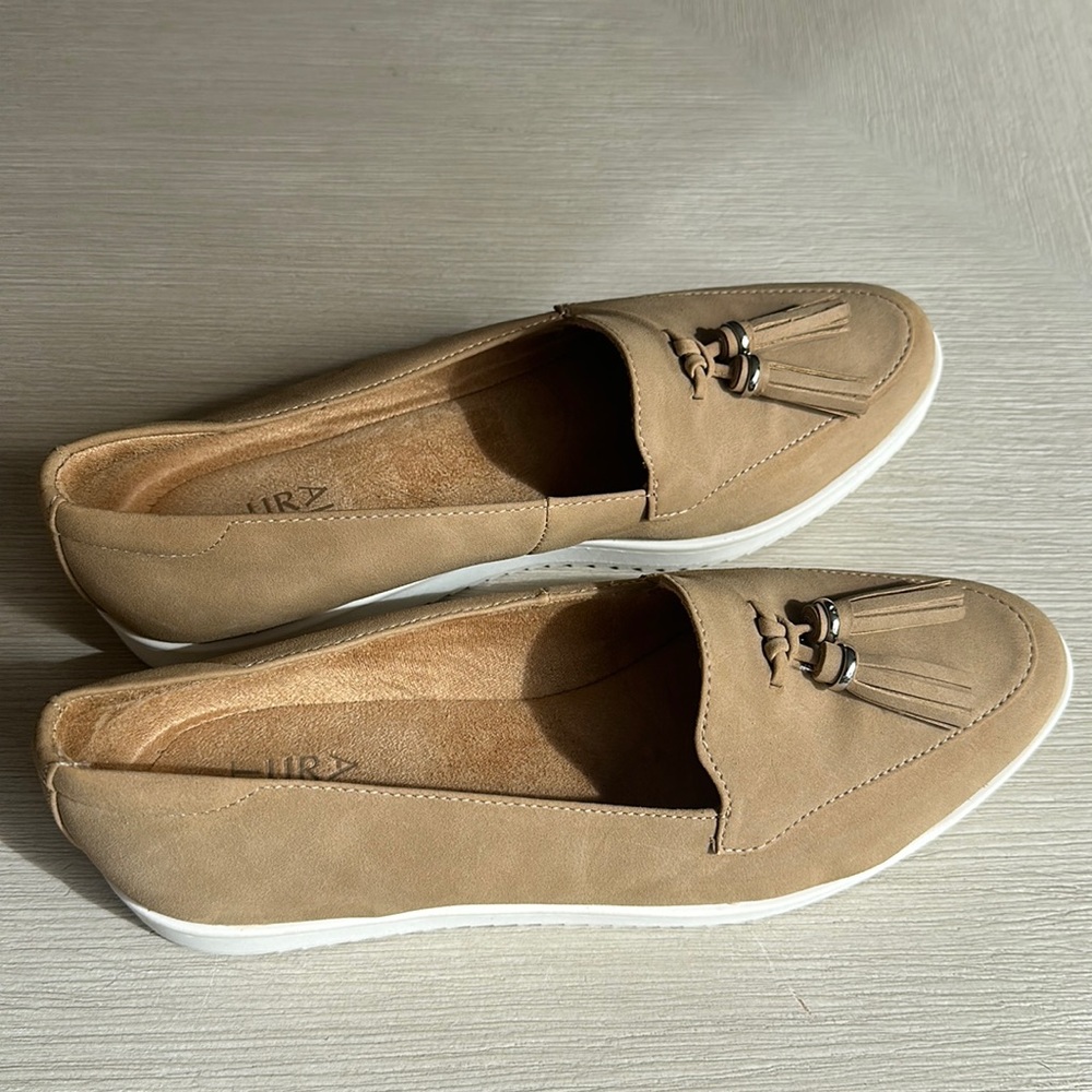 Naturalizer loafer Brand New